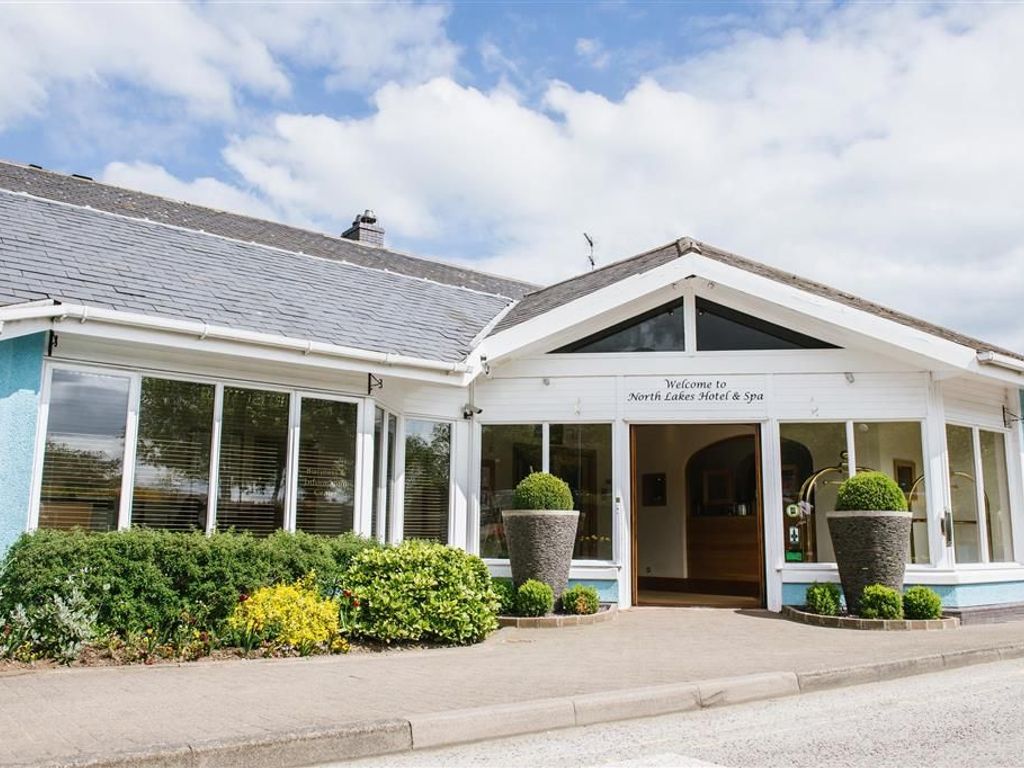 North Lakes Hotel And Spa