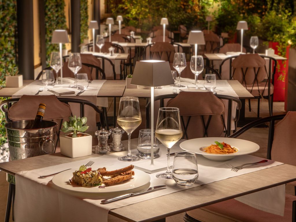 ROSE GARDEN PALACE HOTEL ROME Palace Roma