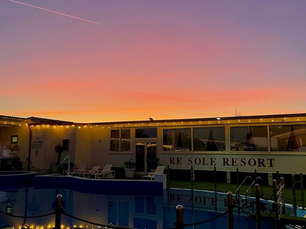 Re Sole Resort & SPA