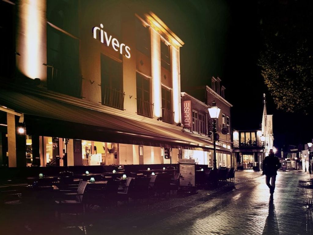 Rivers Hotel & Restaurant