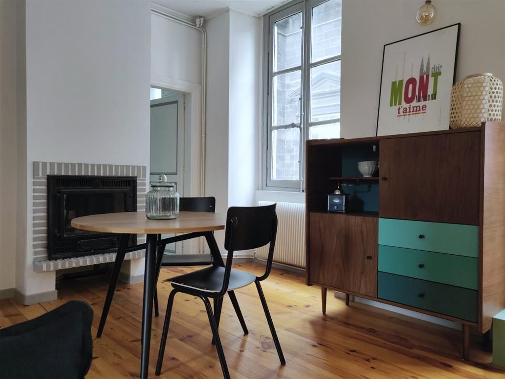5 CHAMBRES EN VILLE
