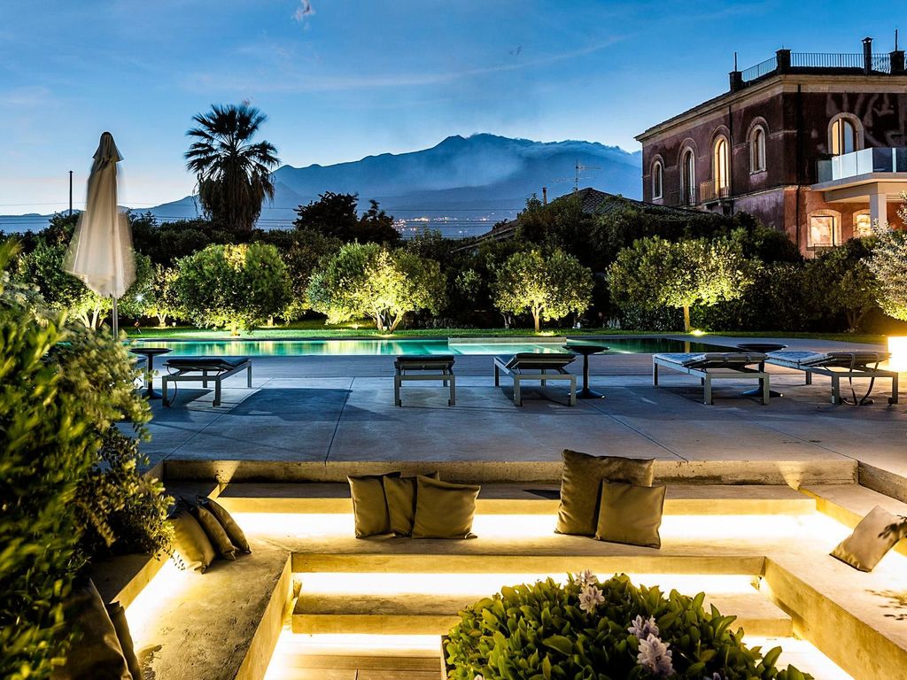 Zash Country Boutique Hotel