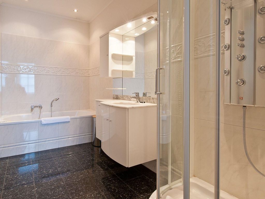 SHORT STAY GROUP LEIDSESQUARE LUXURY APT