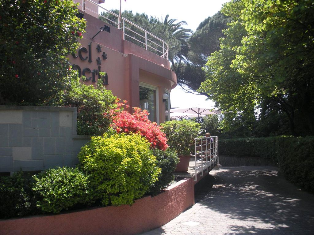 Esperia