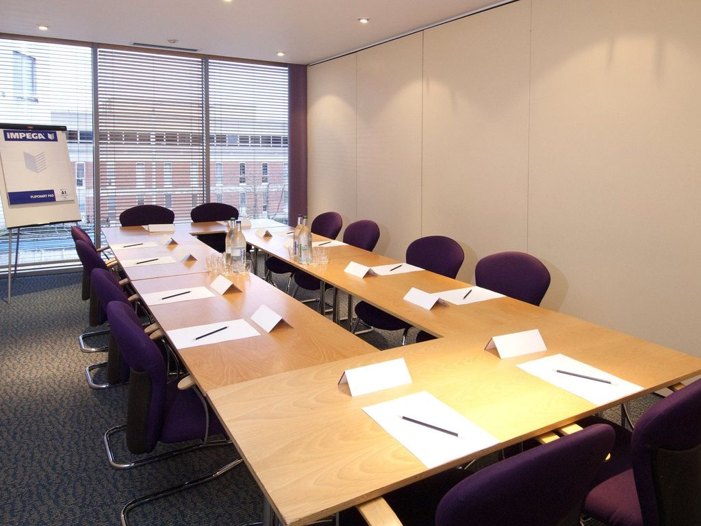 Premier Inn Sheffield City Centre Angel St