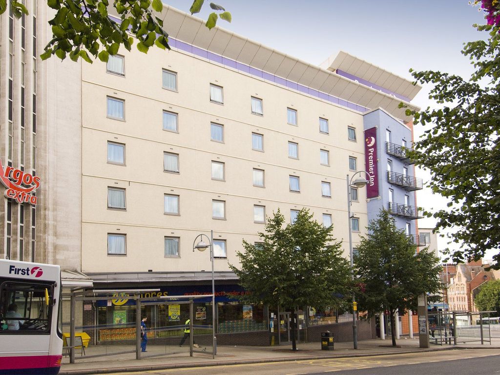 Premier Inn Sheffield City Centre Angel St