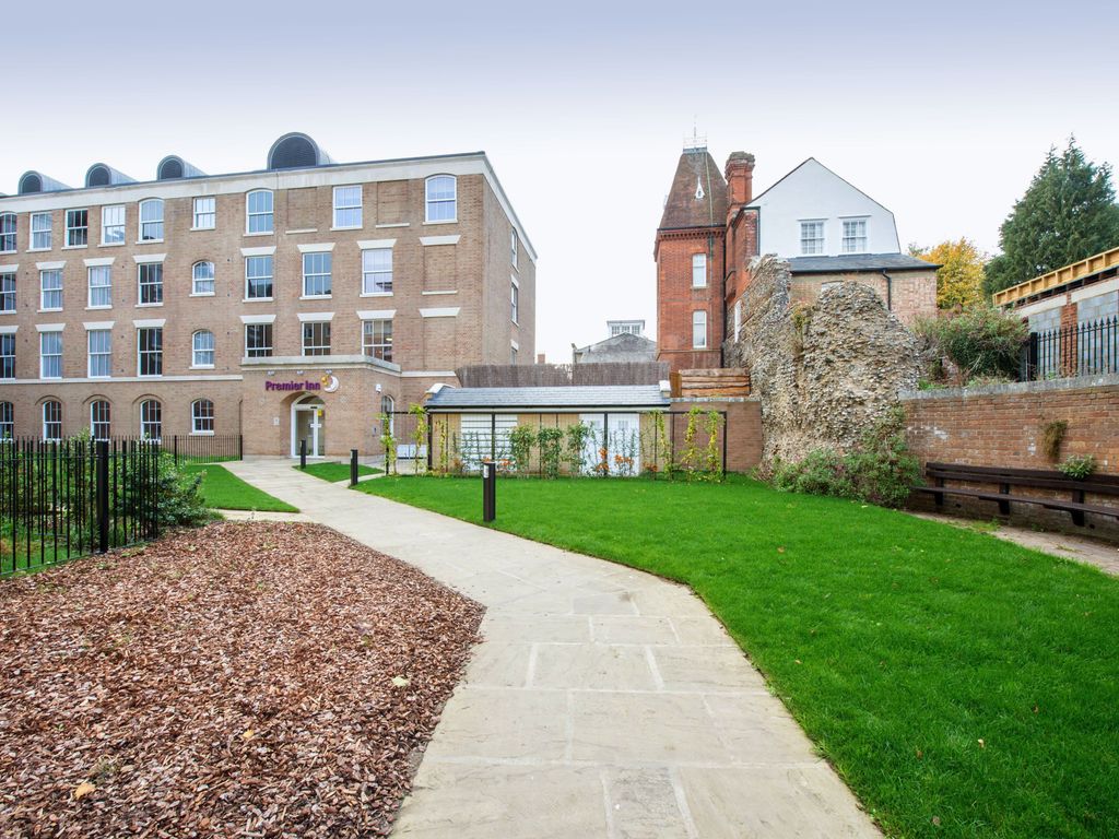 Premier Inn Bury St Edmunds Town Centre