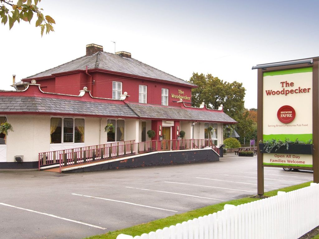 Premier Inn Northwich South