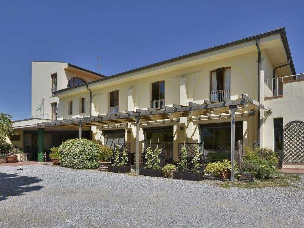 NORISTARS HOTEL