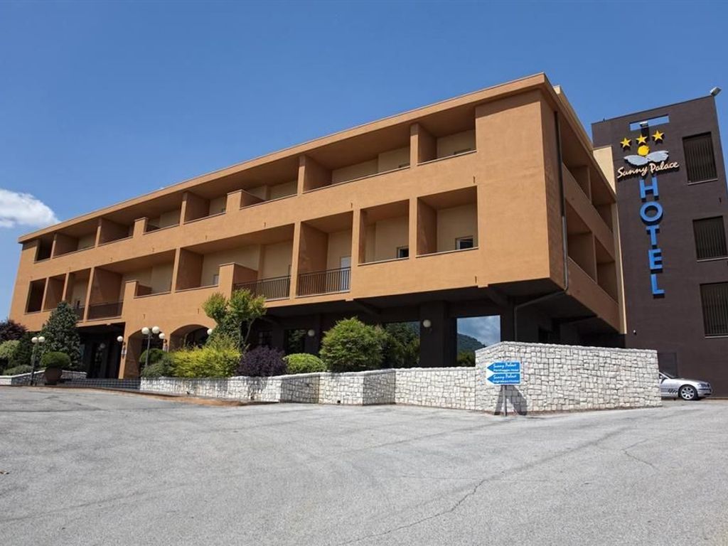 SUNNY PALACE HOTEL - PRIVERNO