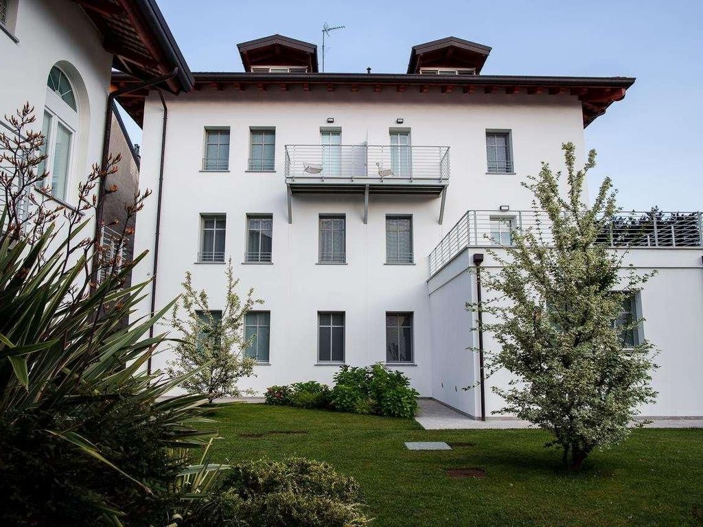 Palamostre Residence