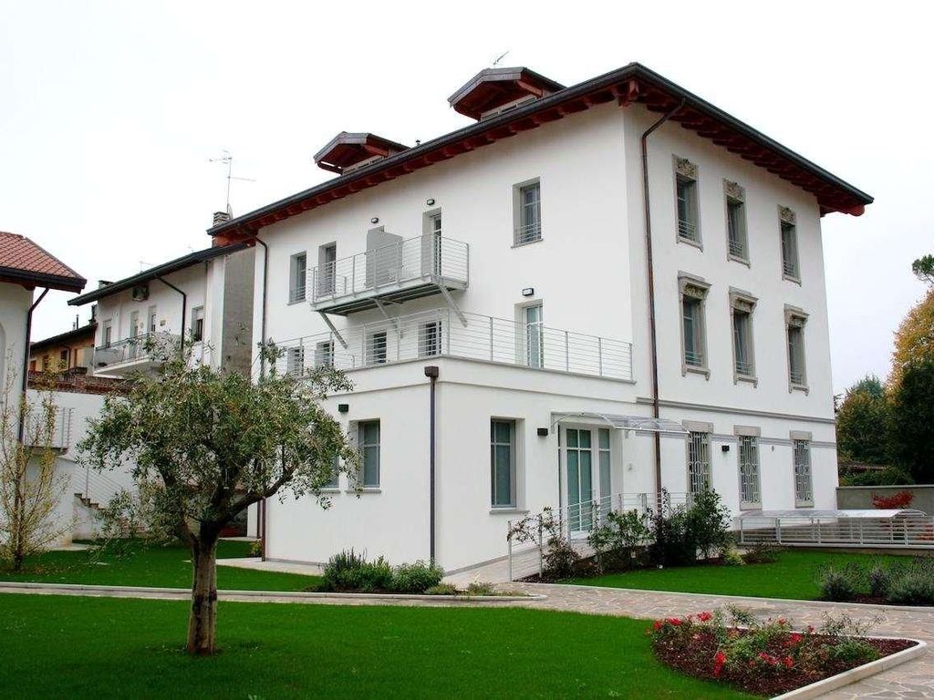 Palamostre Residence