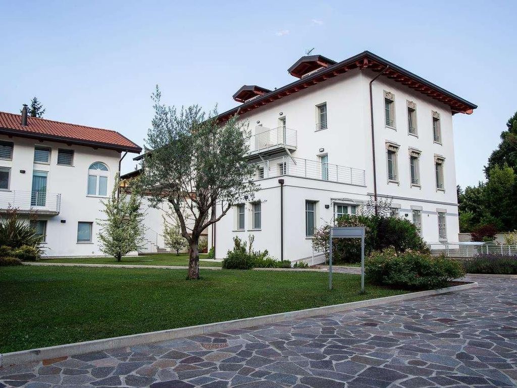 Palamostre Residence