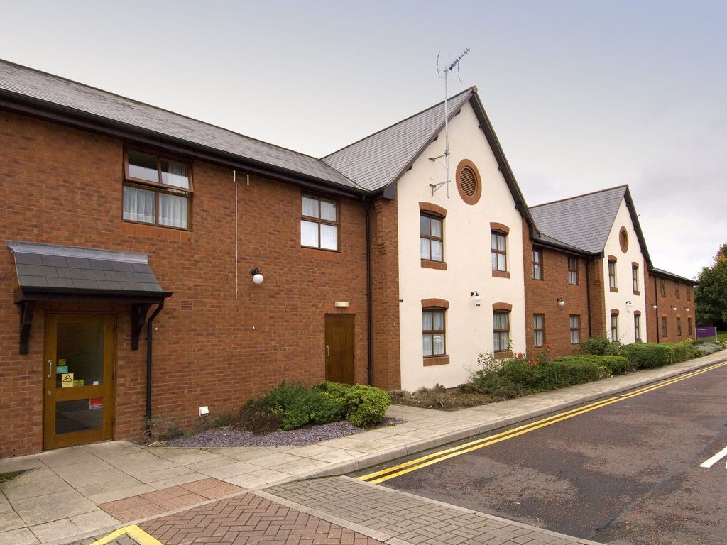 Premier Inn Chester Central North