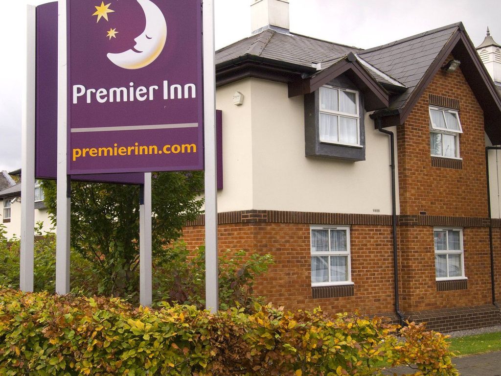 Premier Inn Chester Central North