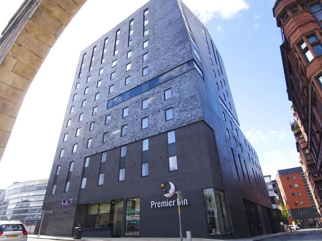 Premier Inn Manchester City (Piccadilly)