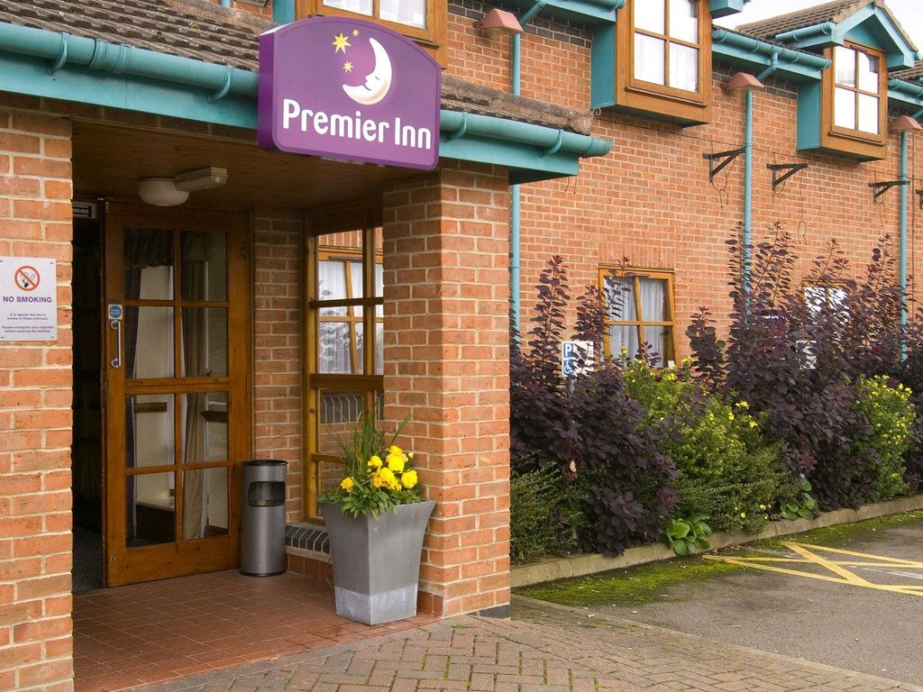 Premier Inn Leicester South (Oadby)