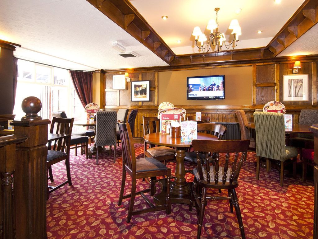 Premier Inn Bolton West
