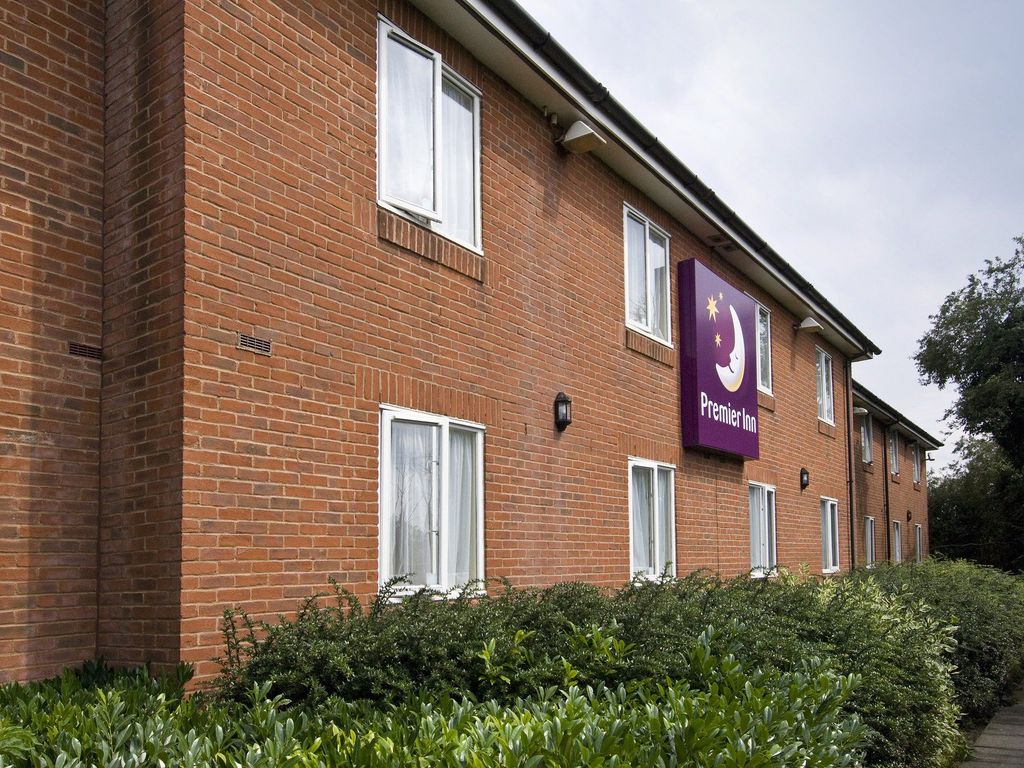 Premier Inn Swindon North