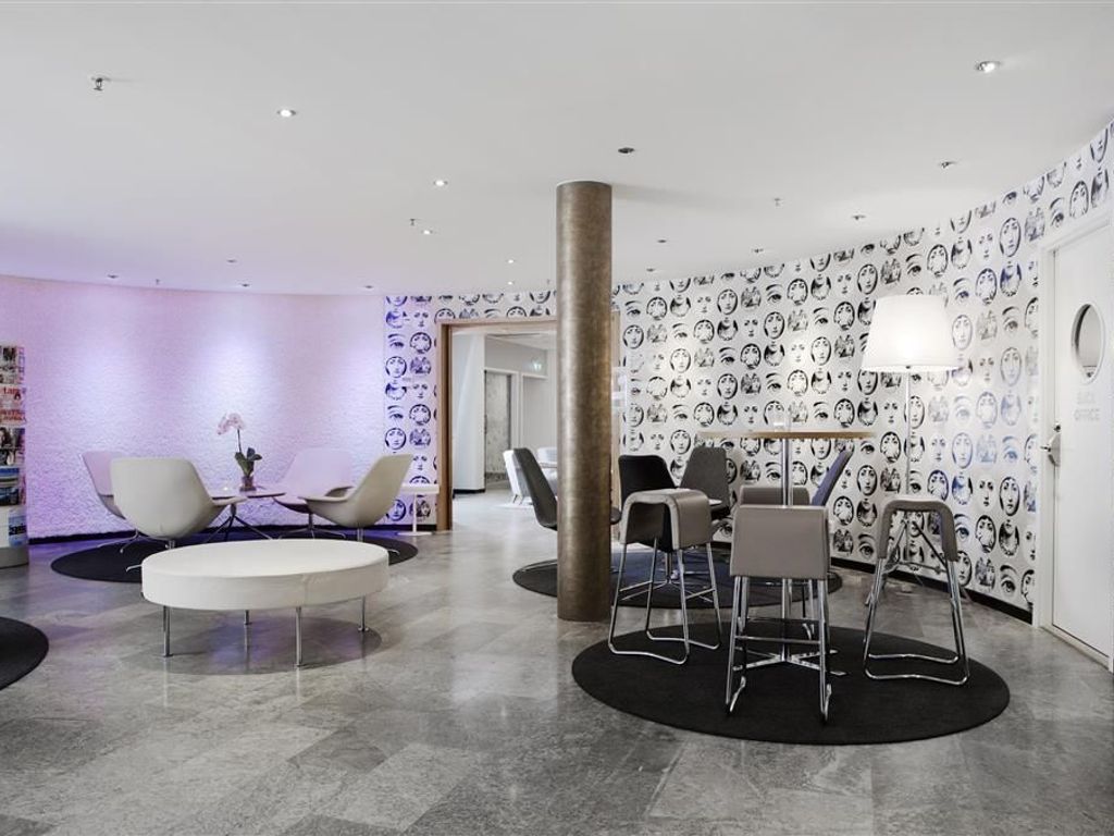 First Hotel Orebro