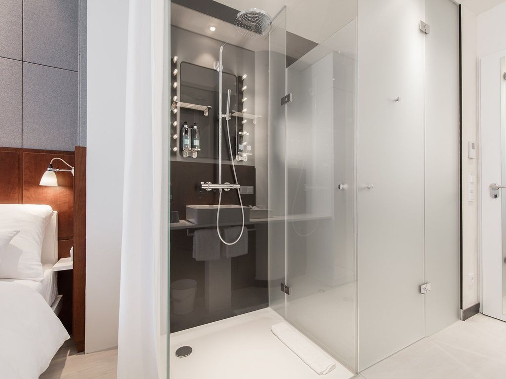 Ruby LILLY HOTEL MUNICH by IHG