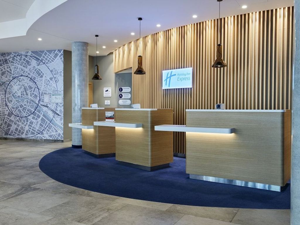 Holiday Inn Express BERLIN - ALEXANDERPLATZ by IHG