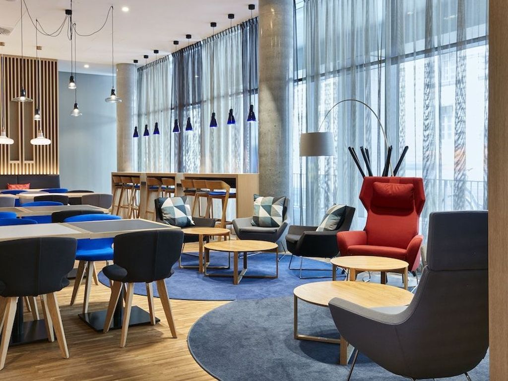 Holiday Inn Express BERLIN - ALEXANDERPLATZ by IHG