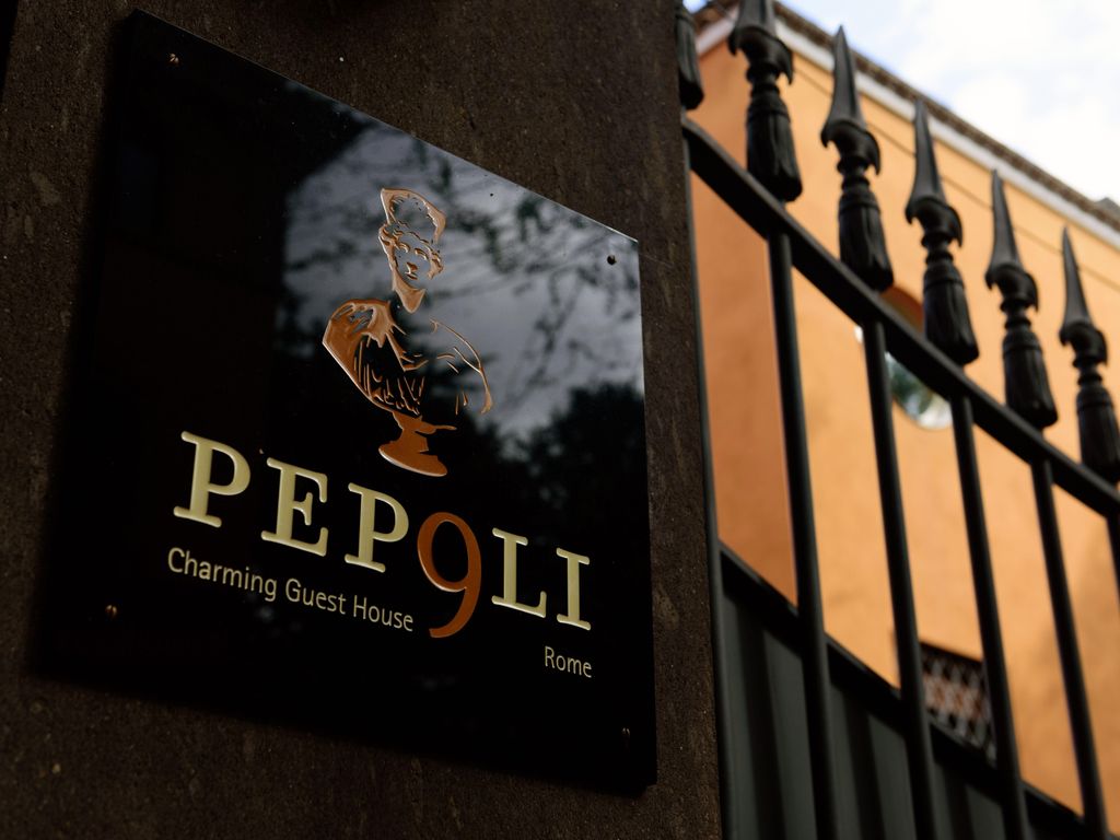 Pepoli9 Design Suites  in Rome