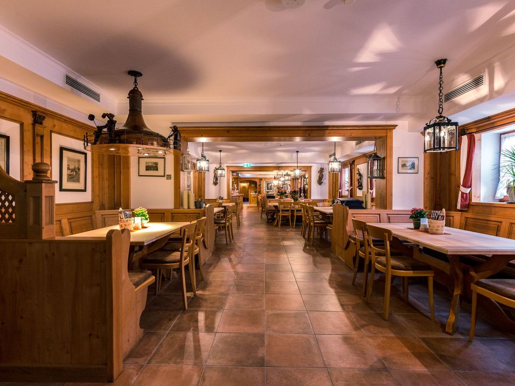 Hotel & Gaststätte zum Erdinger Weißbräu