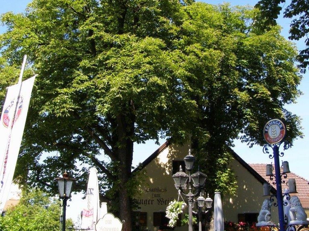 Hotel & Gaststätte zum Erdinger Weißbräu