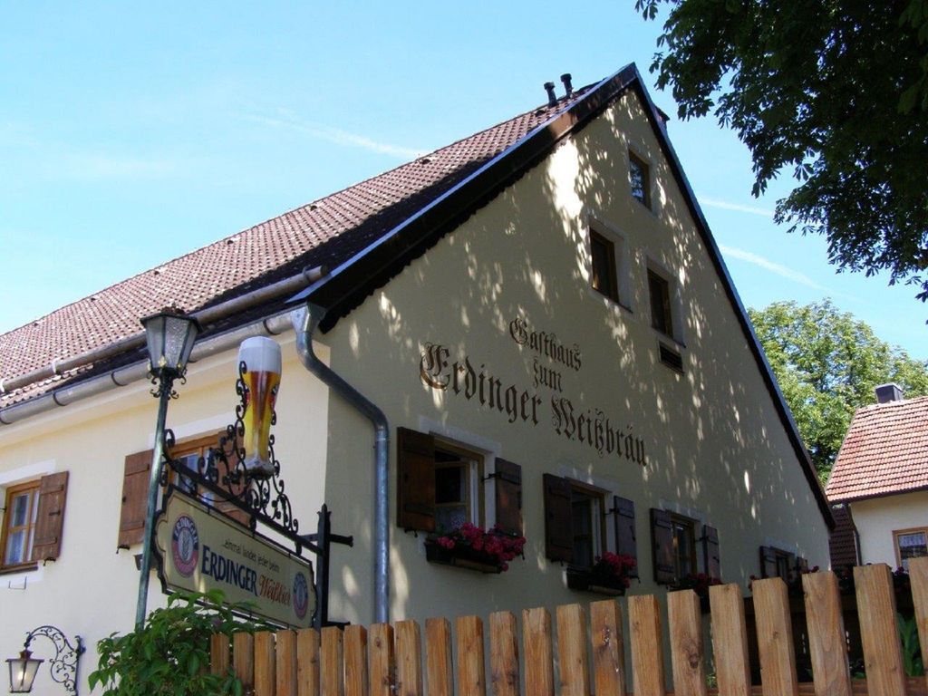 Hotel & Gaststätte zum Erdinger Weißbräu