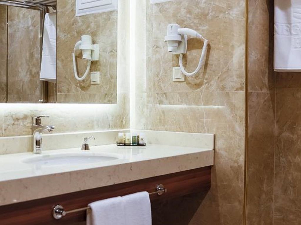Royal Hotel Inegol