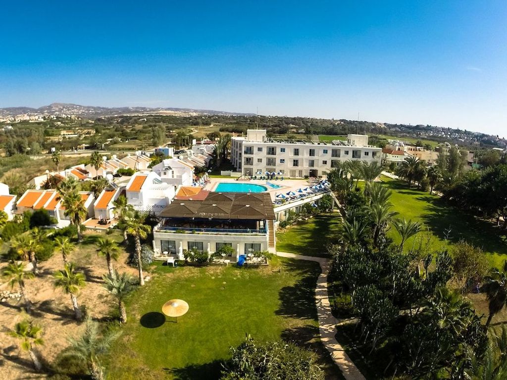 Helios Bay Hotel Apartments