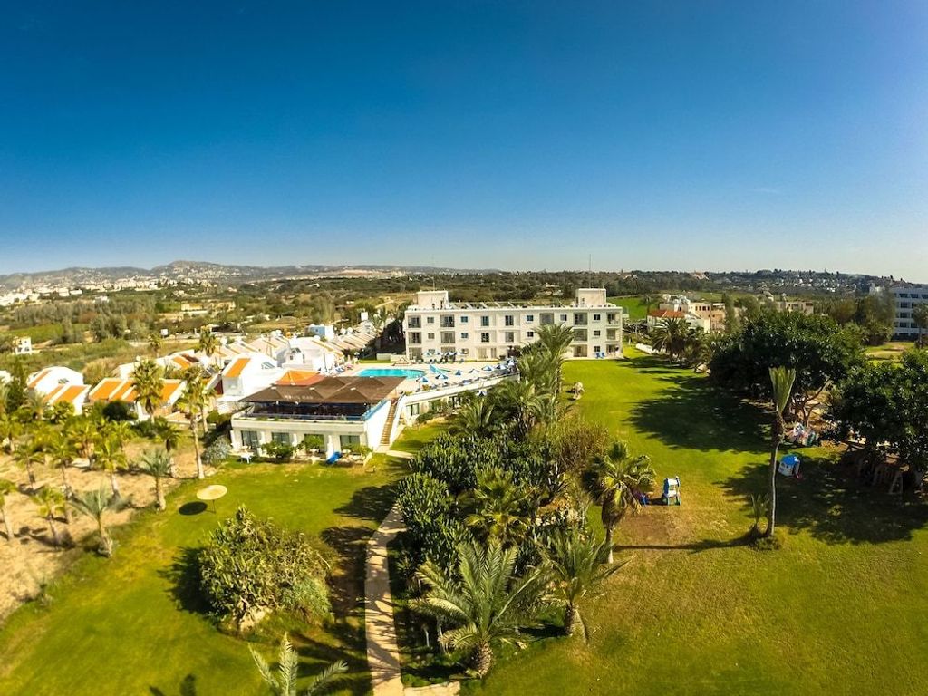 Helios Bay Hotel Apartments