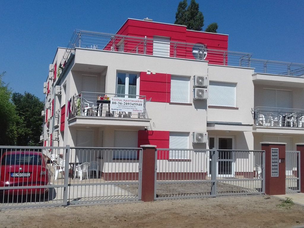 Veritas Apartmanház