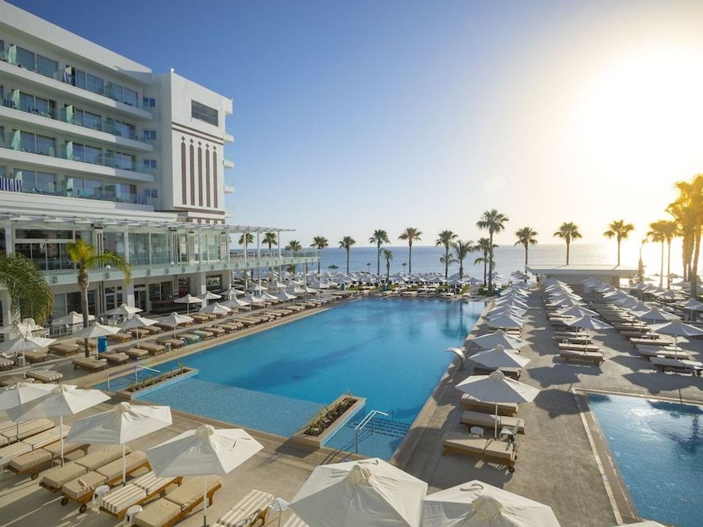 Constantinos The Great Beach Hotel