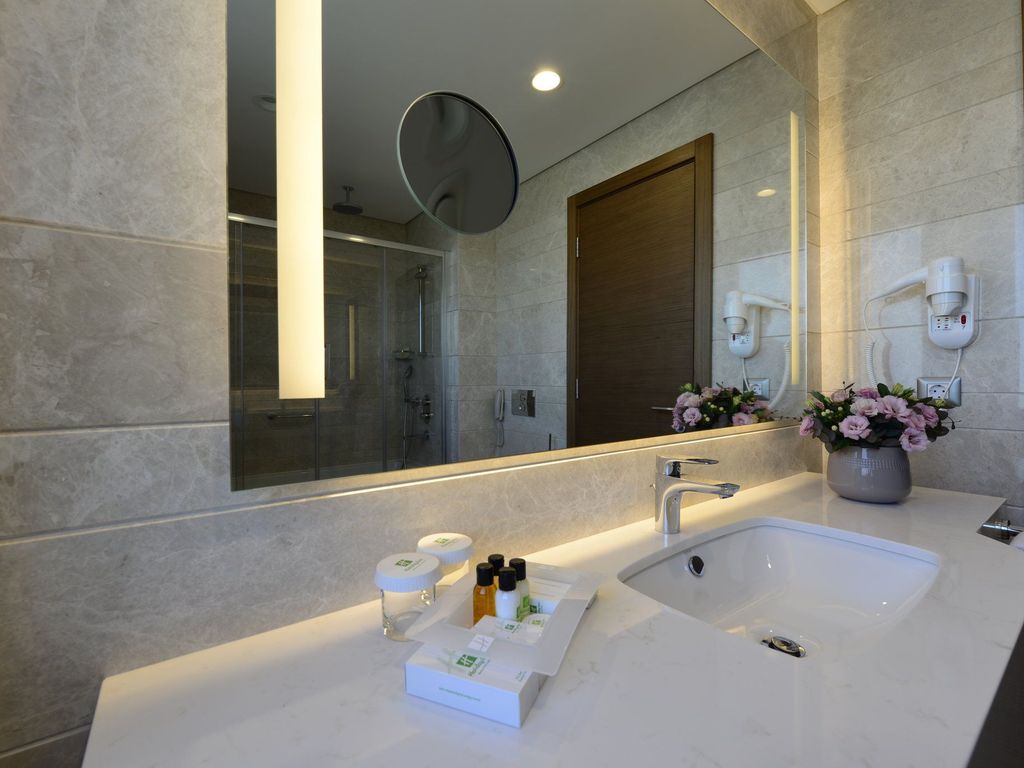 Holiday Inn BURSA - CITY CENTRE by IHG