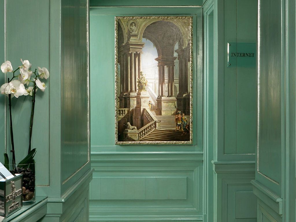 Stendhal Luxury Suites