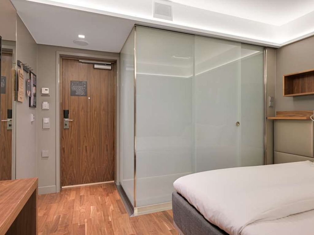 Comfort Hotel Xpress Helsinki Airport Terminal
