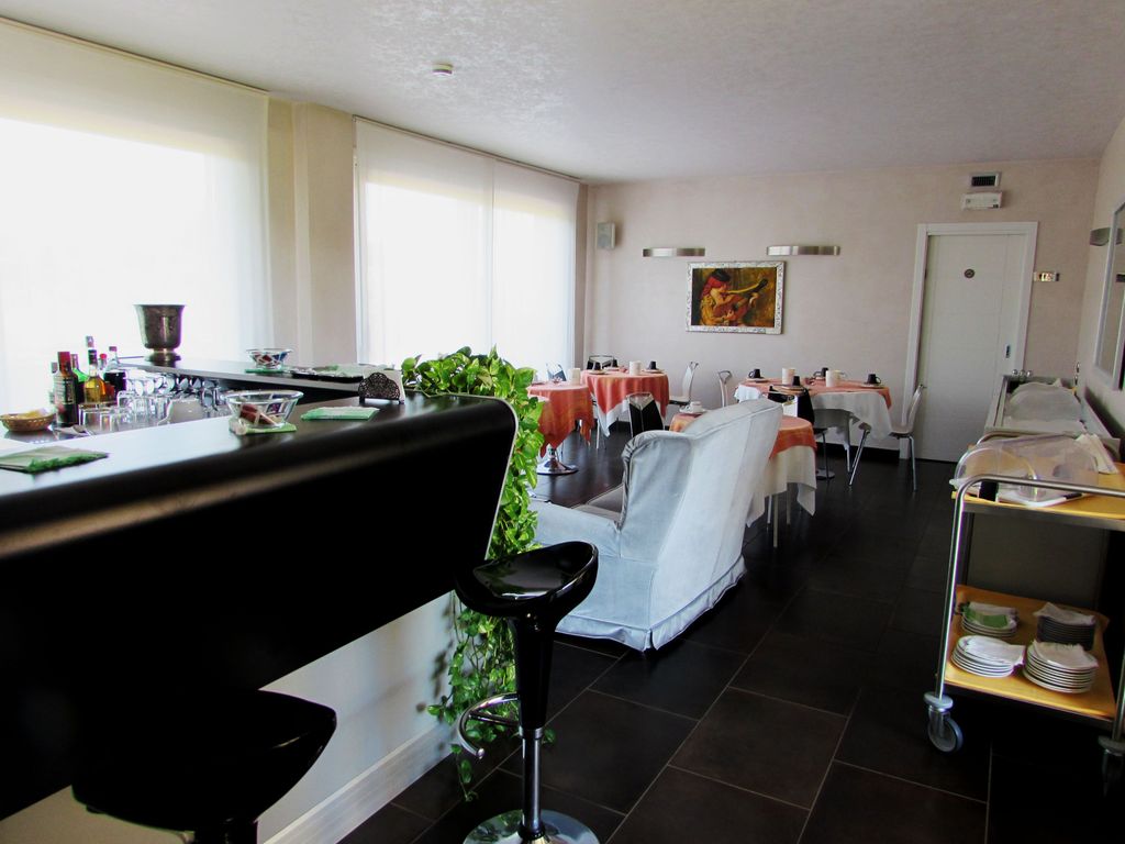 Dante Residence