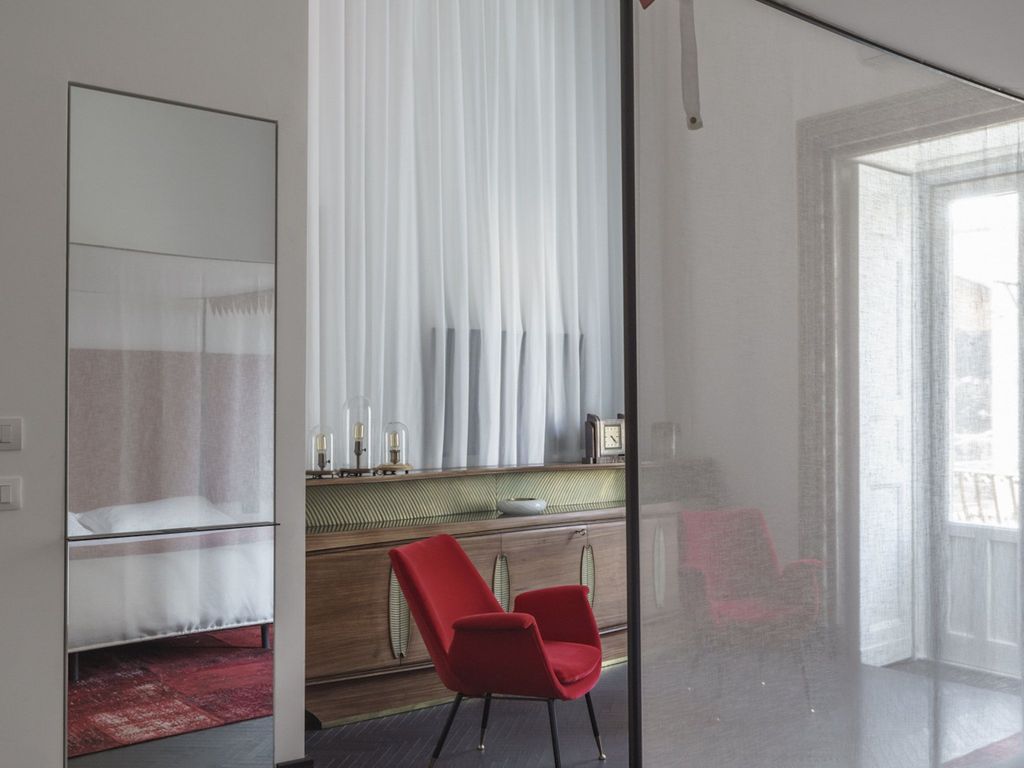 Asmundo di Gisira Art Market Living Boutique