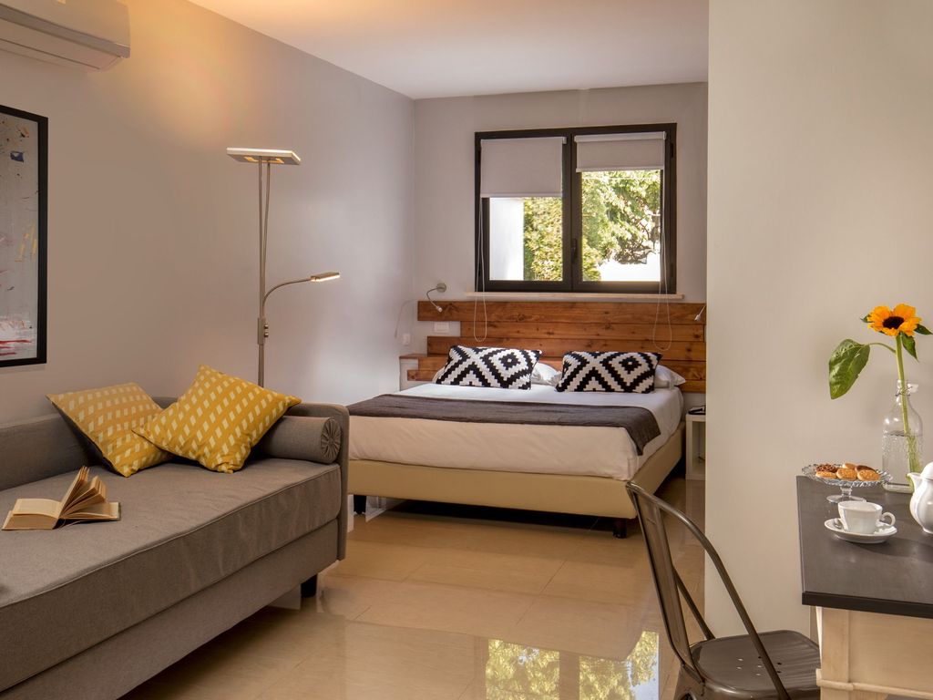 Urban Garden Hotel