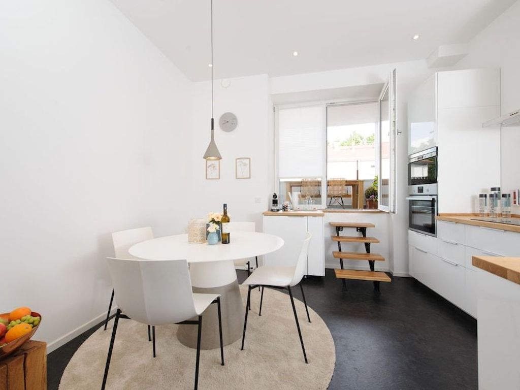 The Apartment Central