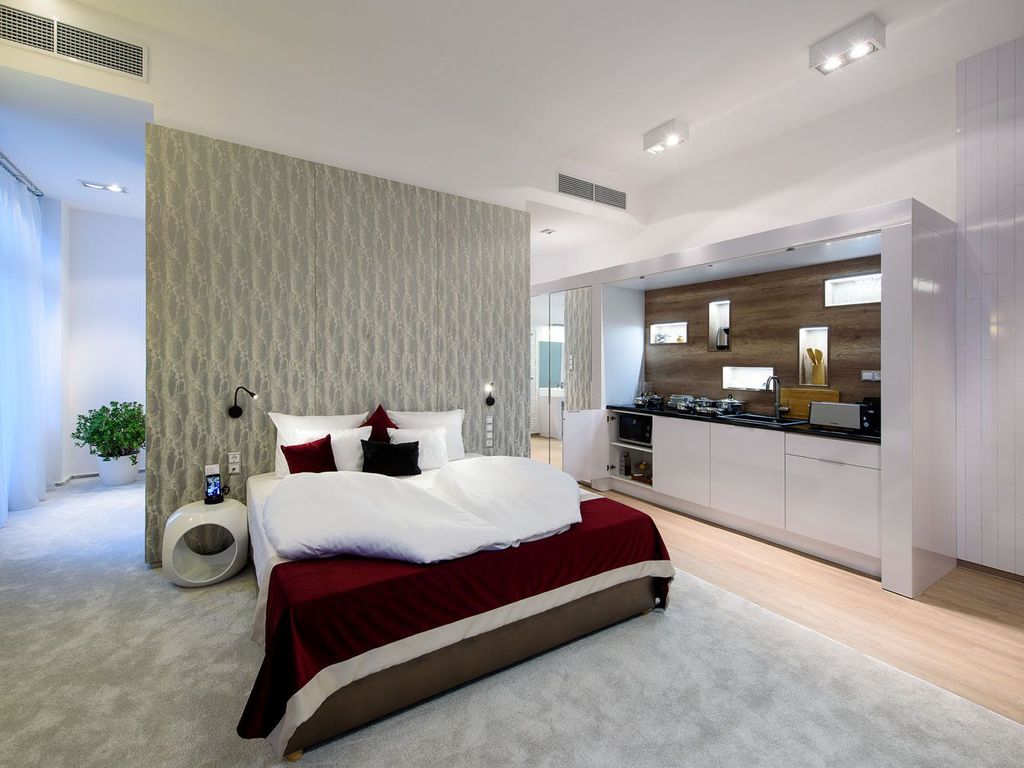 Karoly Corner Residences