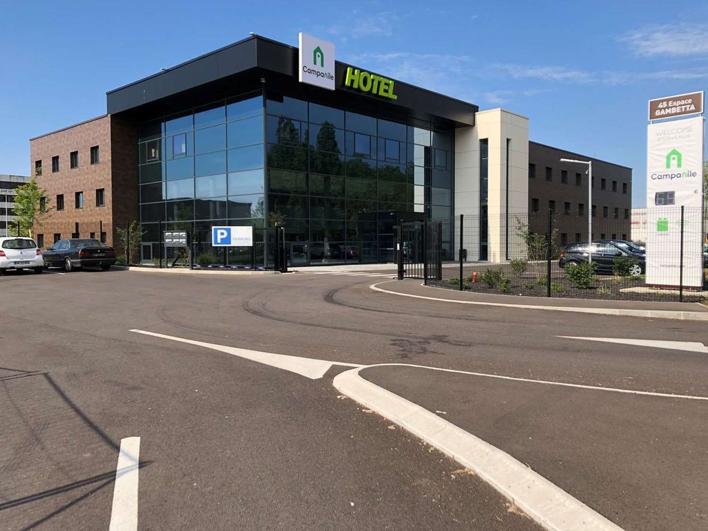 HOTEL CAMPANILE METZ NORD
