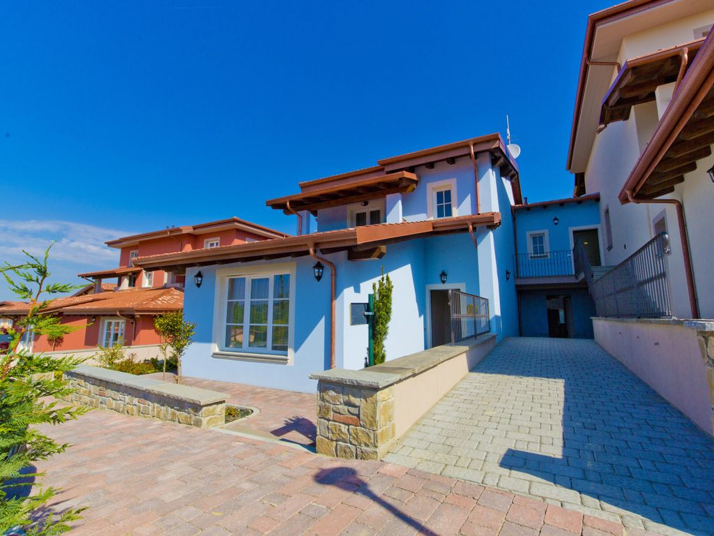 Villa Carolina Resort