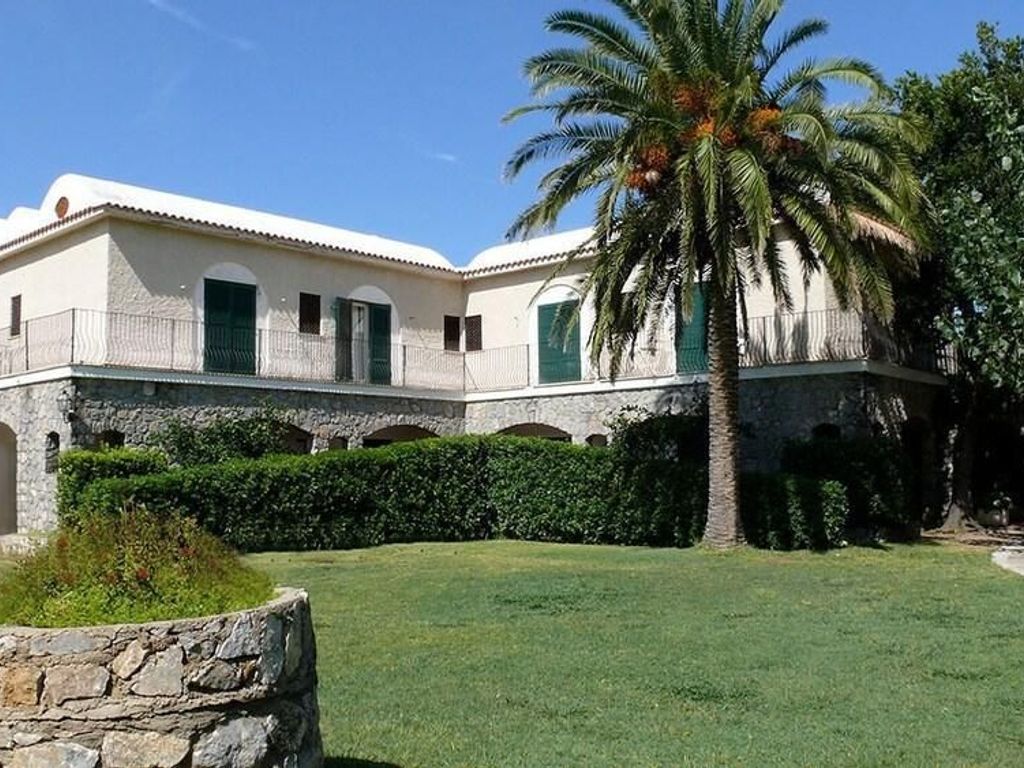 Hotel delle Stelle Beach Resort