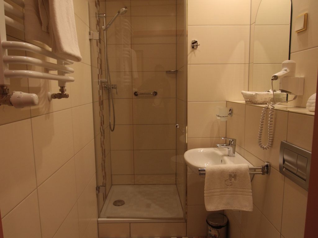 SkyBusinessHotel