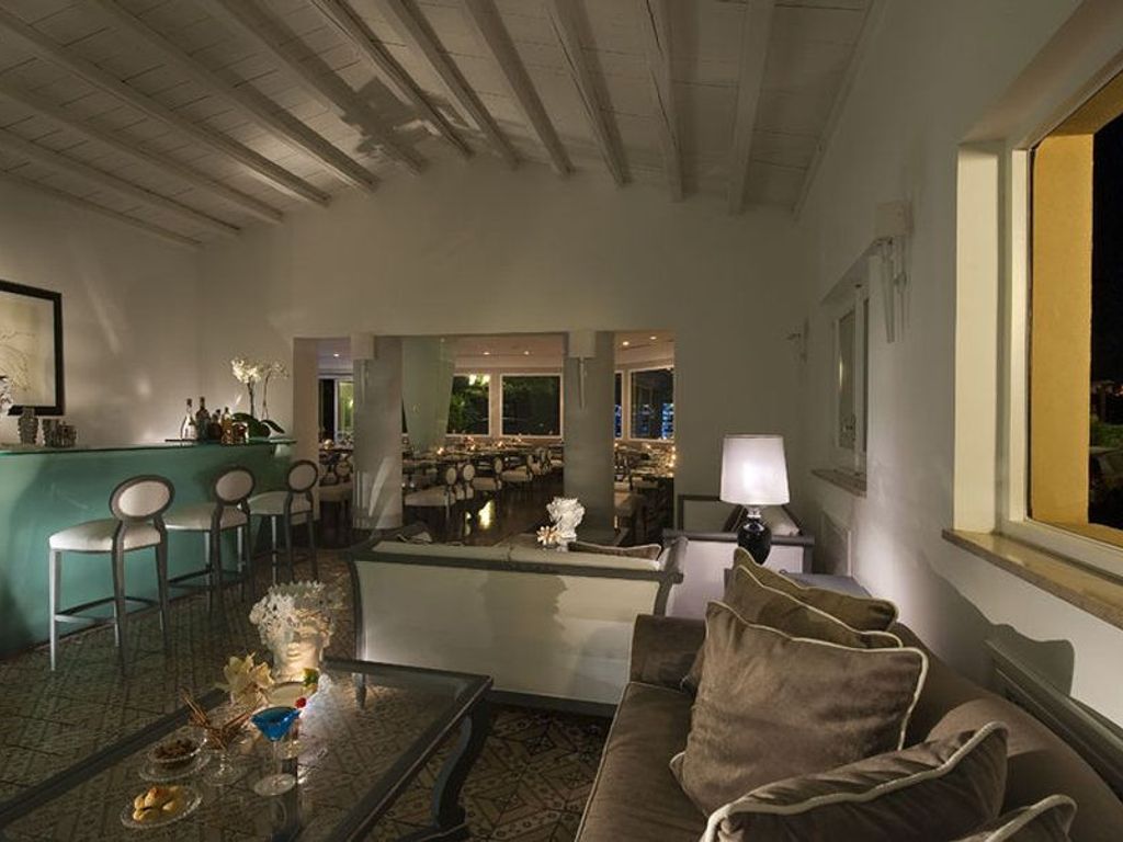 Villa Athena Resort