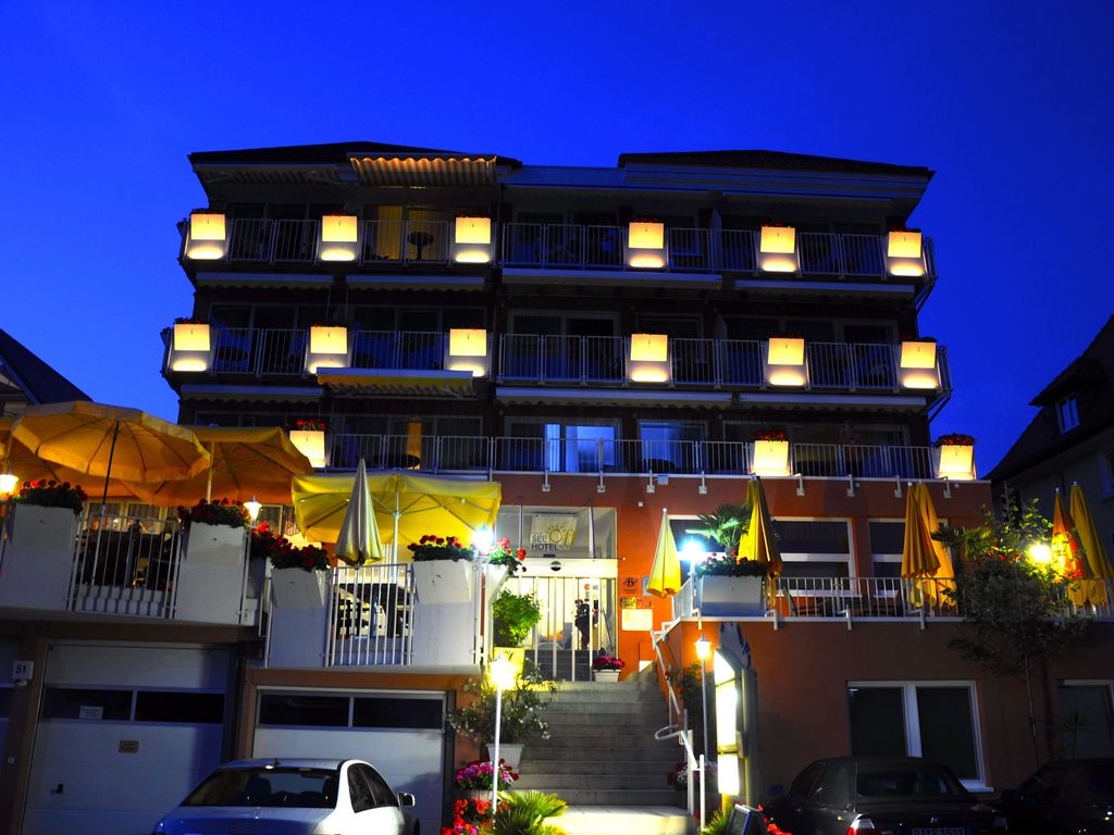 See Hotel Off